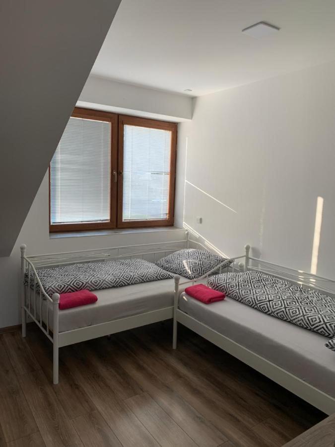 אוסטרבה Apartmany Holiday מראה חיצוני תמונה